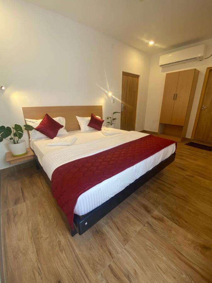 סריקאלהסטי Hotel Bluestone מראה חיצוני תמונה