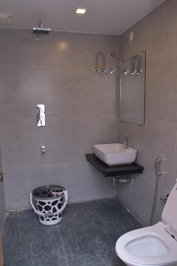 סריקאלהסטי Hotel Bluestone מראה חיצוני תמונה